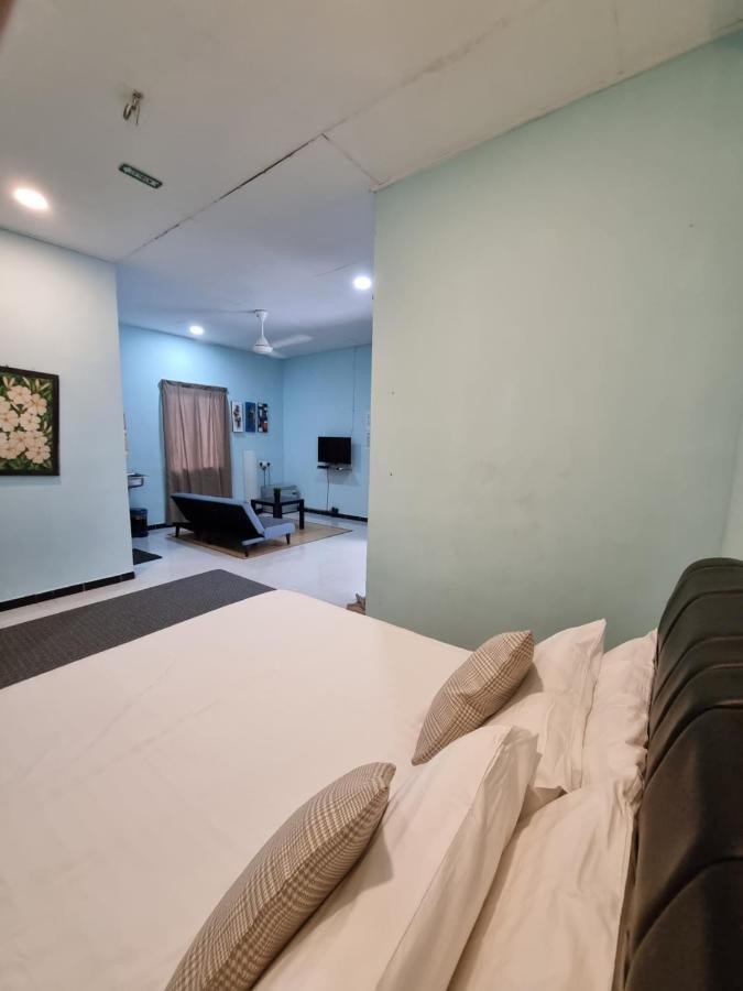 Bed and Breakfast Seven Stones Langkawi Pantai Cenang  Exterior foto